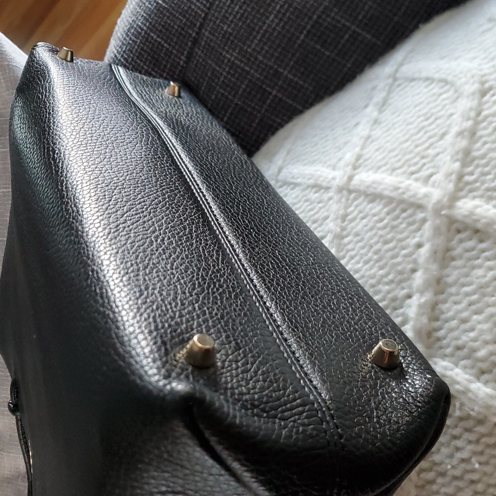 Furla Black Tote Bag with Textured Leather and Gold Hardware - Picture 4 of 9